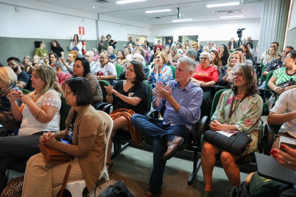 Rogério Correia participa da caravana Mulheres Pelo Brasil