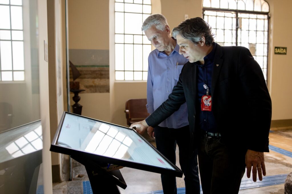 Rogério Correia visita Santa Casa de BH