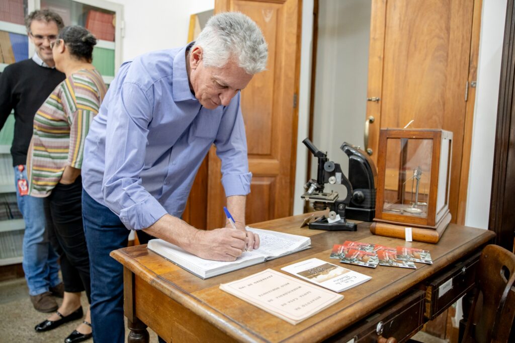 Rogério Correia visita Santa Casa de BH